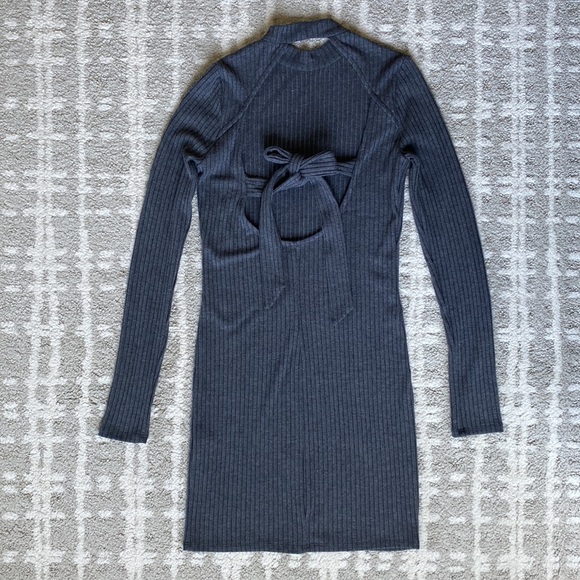 •Forever 21• NWOT Ribbed Long Sleeve Low Back Mini Dress - Picture 4 of 8